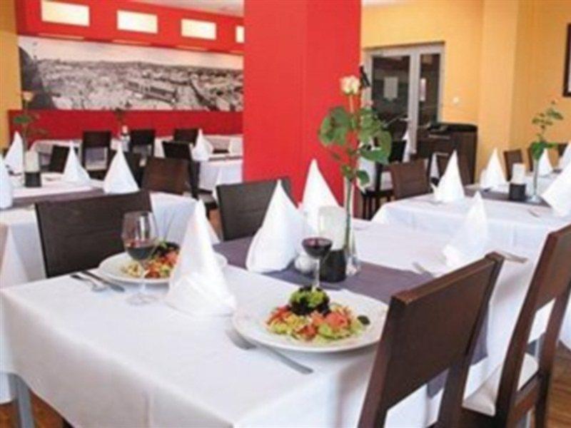 Wm Hotel System Sp. Z O.O. Krakow Ngoại thất bức ảnh
