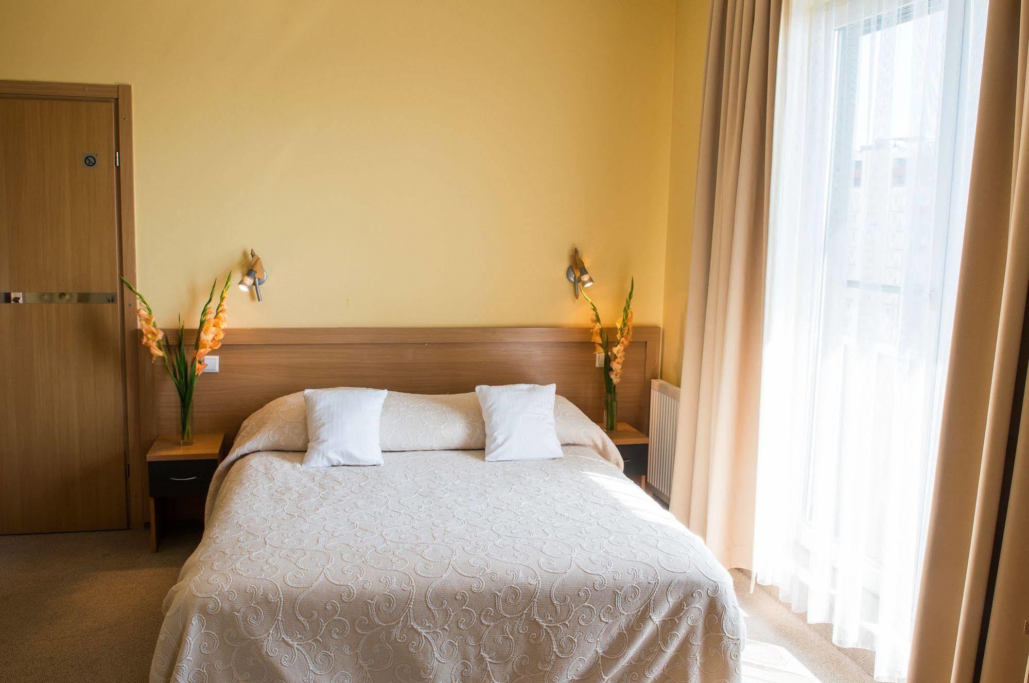 Wm Hotel System Sp. Z O.O. Krakow Ngoại thất bức ảnh
